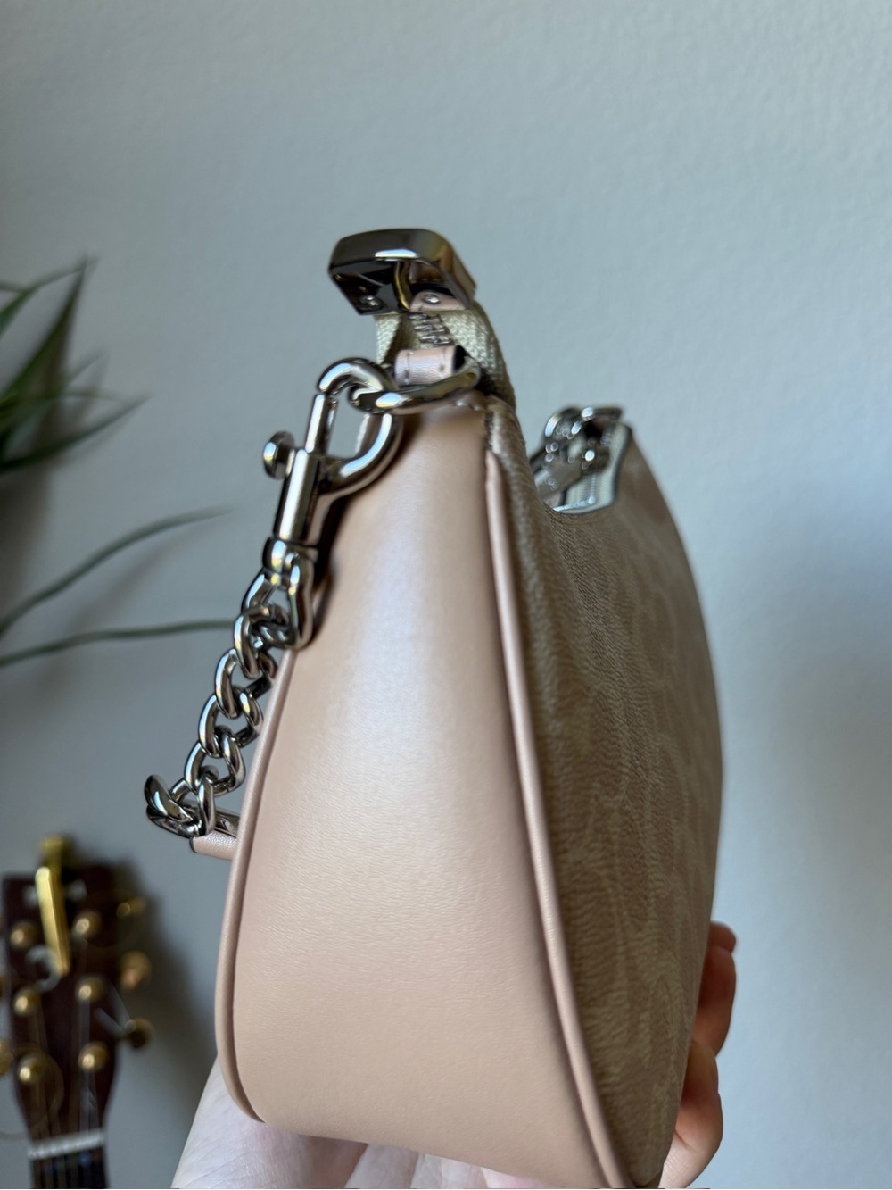Coach Teri Tan Signature Shoulder Bag with Silver Hardware Leather Strap - Picture 2 of 6